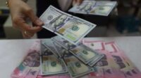 Rupiah jatuh ke rekor terendah, pasar khawatir kemandirian BI