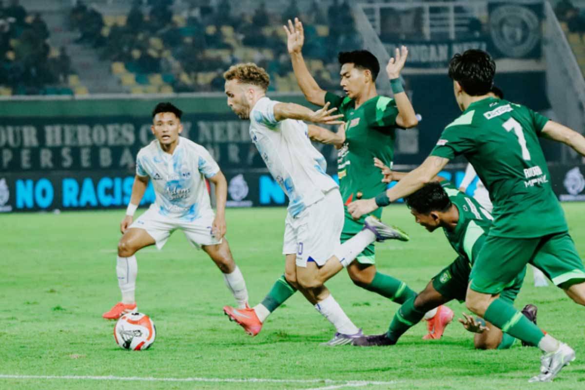 PSIM Yogyakarta Puncaki Klasemen Super League, Van Gastel Tidak Terlena