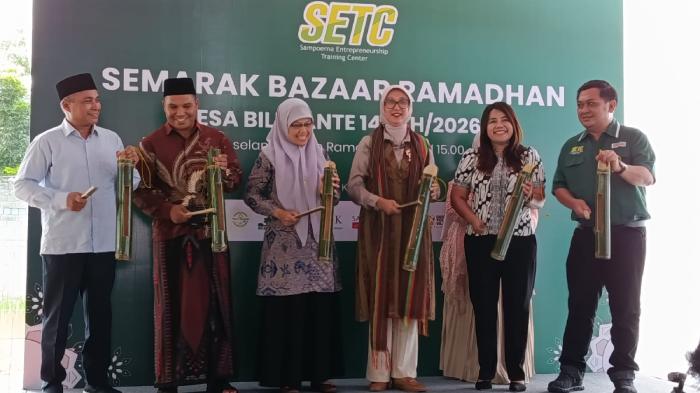 Istri Gubernur NTB Tertarik Kuliner Bazar Ramadhan Bilebante
