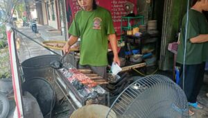 Sate Kambing Solo: Tradisi Kuliner yang Menghidupkan Pagimu