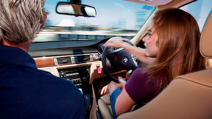 Orang yang Mengemudi dalam Kedamaian, Bukan Radio, Punya 7 Sifat Unik Ini Menurut Psikologi