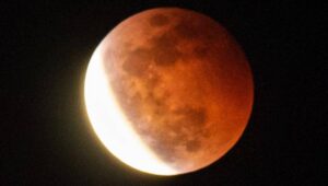 Gerhana Bulan Total 3 Maret 2026 Tampak di Indonesia