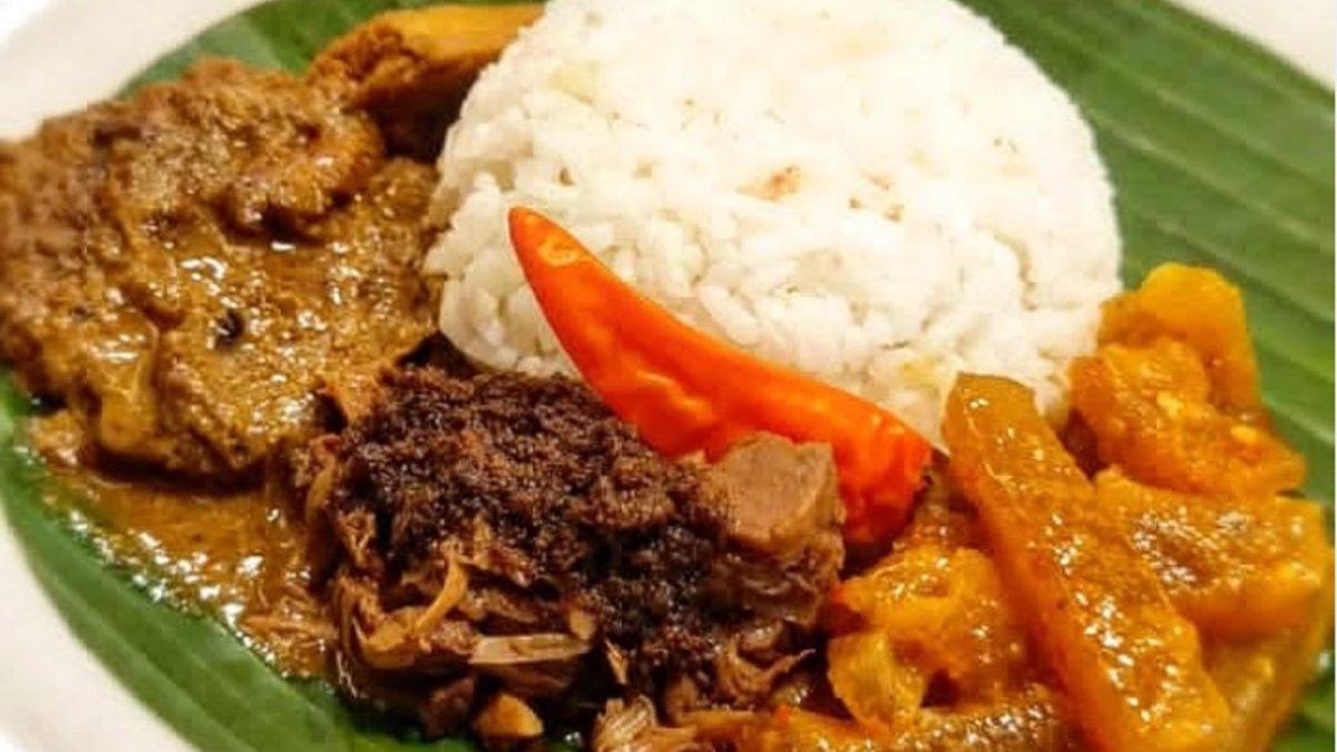 5 kuliner kaki lima murah di Solo untuk buka puasa: gudeg ceker hingga nasi liwet