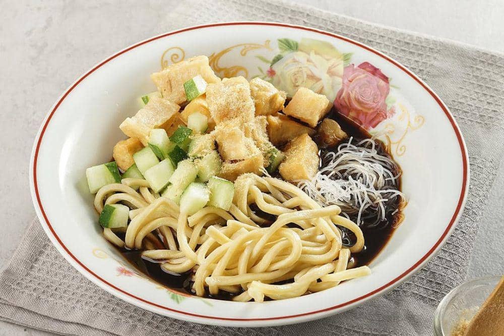 Asal usul rujak mie Palembang, kuah cuko unik