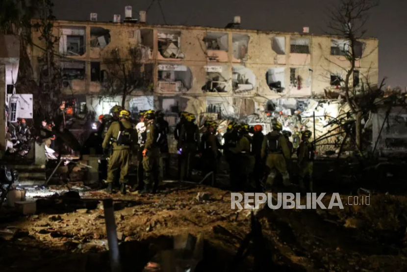 Rudal Iran Hancurkan Wilayah Arad dan Dimona, Ratusan Warga Zionis Tewas