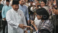 Prabowo Sapa Warga di Istana Presiden Prabowo Sapa Warga di Istana Presiden