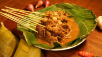 Sate Padang Pariaman: Rasa Pedas yang Menggugah Selera di Dagen Karanganyar Sate Padang Pariaman: Rasa Pedas yang Menggugah Selera di Dagen Karanganyar