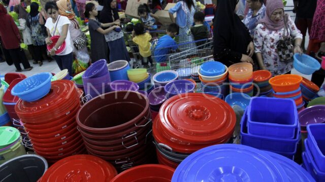 Podkesmas Nostalgia Surabaya: Omesh-Hesti Kenangan Kuliner dan Tradisi Belanja Lebaran