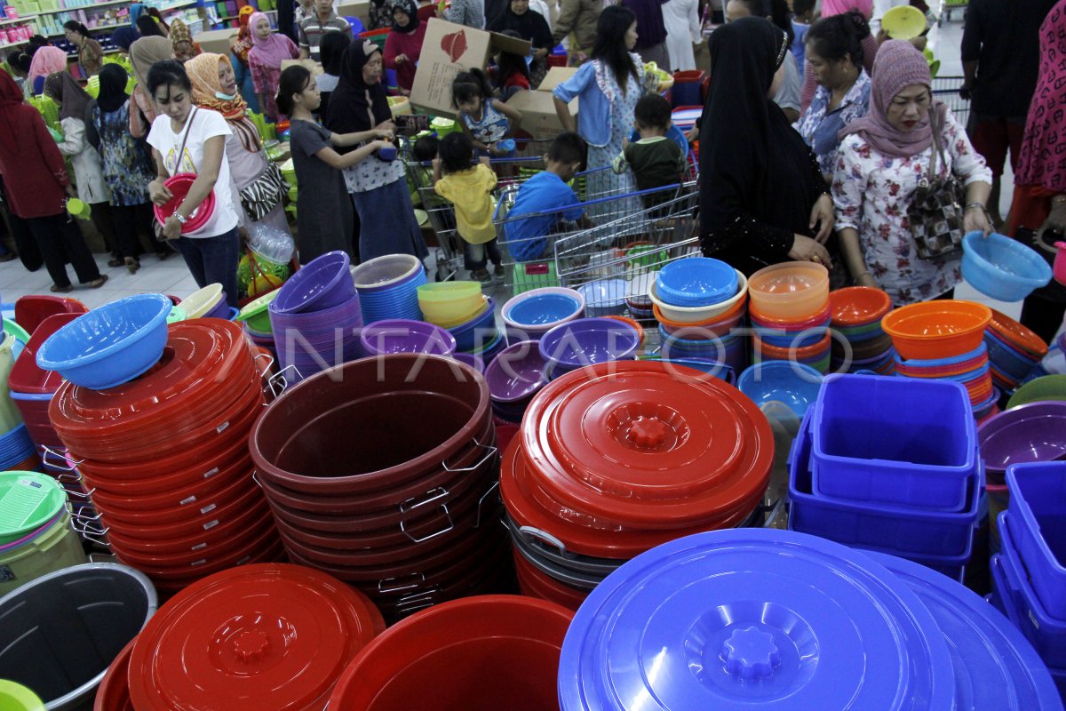 Podkesmas Nostalgia Surabaya: Omesh-Hesti Kenangan Kuliner dan Tradisi Belanja Lebaran