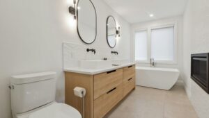 5 Benda yang Sebaiknya Tidak Ada di Kamar Mandi