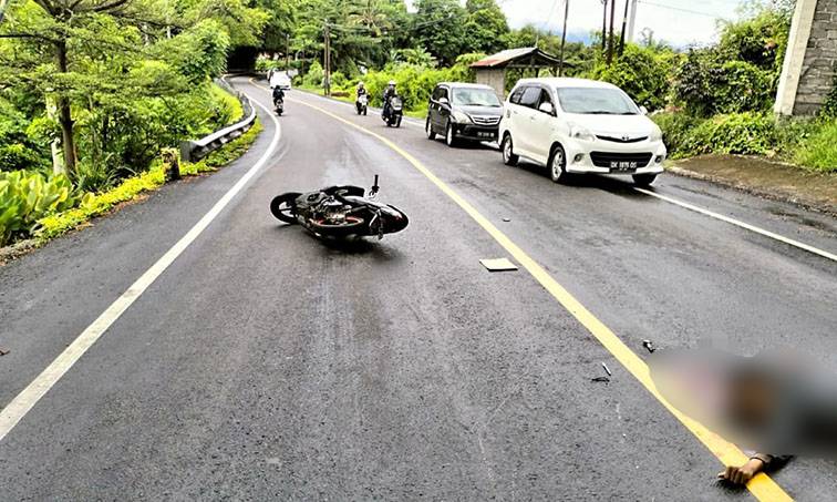 Siswa SMA Balikpapan Tewas dalam Kecelakaan Motor