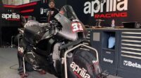 Tahun depan, pembalap MotoGP tak lagi punya dua motor di garasi Tahun depan, pembalap MotoGP tak lagi punya dua motor di garasi