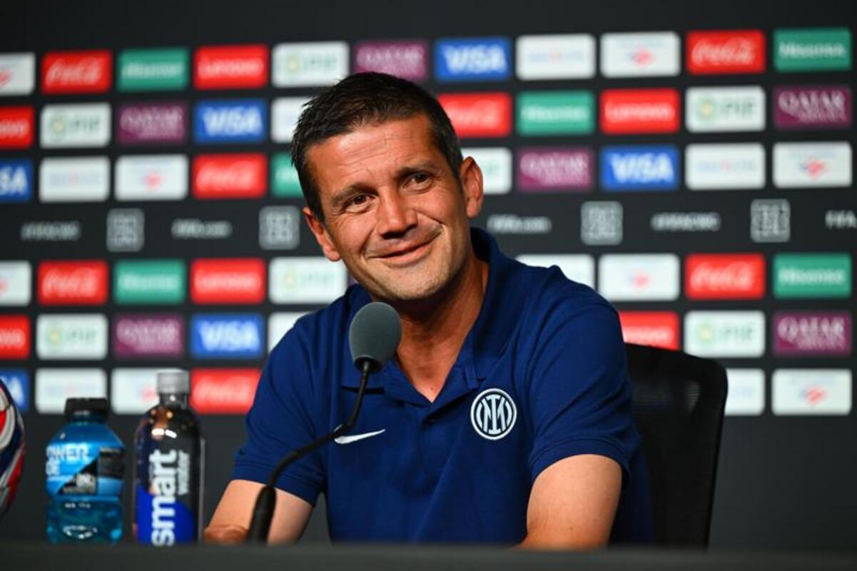 Prestasi luar biasa Cristian Chivu! Juara sebagai pemain dan pelatih Inter Milan