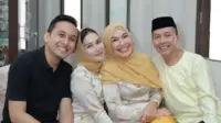 Kevin Gusnadi dekat dengan keluarga Ayu Ting Ting, siap menikah tahun ini?